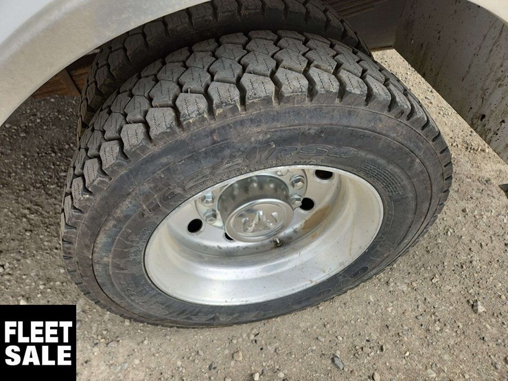 2018-ram-5500-slt-image-12