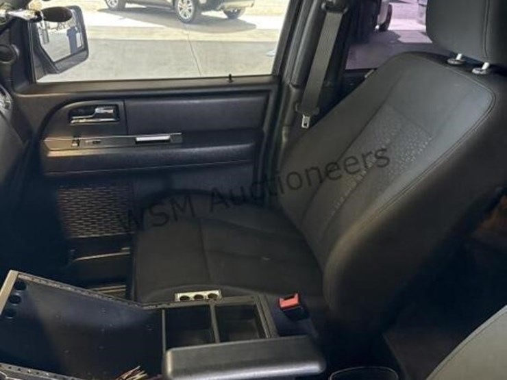 2016-ford-expedition-image-25