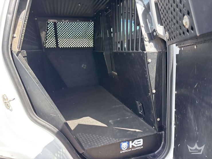 2019-chevrolet-tahoe-image-24