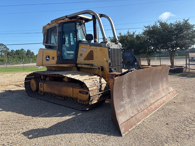 deere-750j-image-2