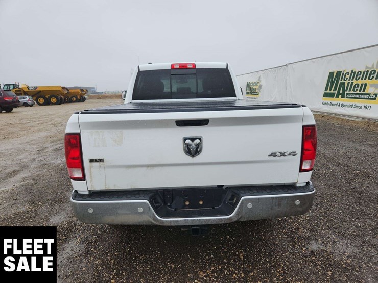 2015-dodge-1500-image-7