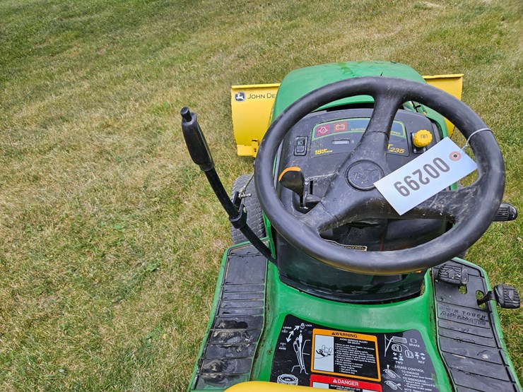 john-deere-gt235-image-24