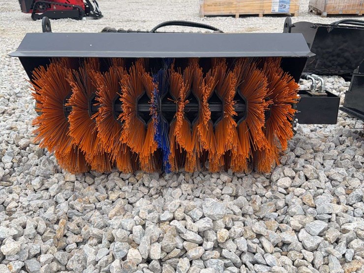 hydraulic-rotary-broom-attachment-for-mini-skid-steer-image-1