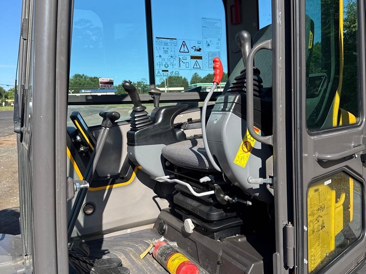 2023-volvo-ecr88d-image-22