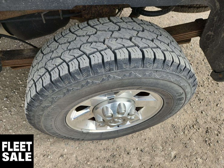 2013-ram-2500-slt-image-12