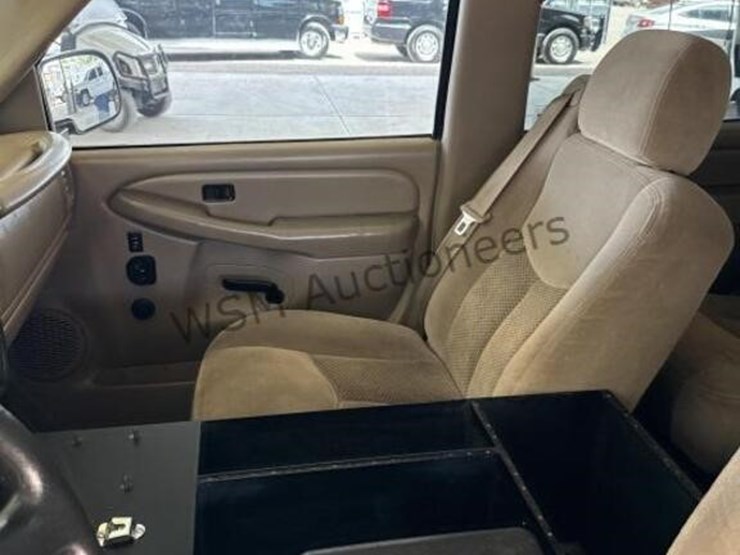 2007-chevrolet-silverado-3500-image-26
