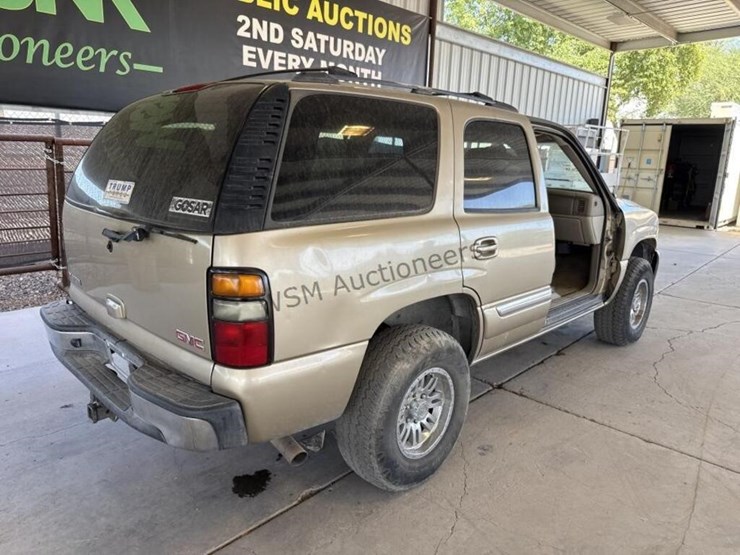 2005-gmc-yukon-image-8