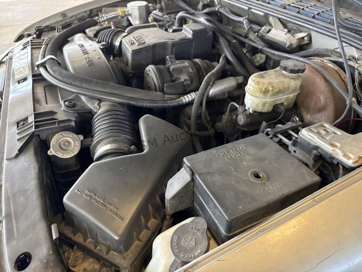 2000-chevrolet-s10-image-15