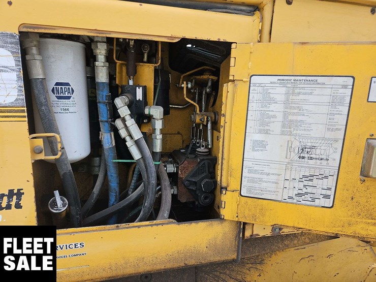 1998-john-deere-450-image-16