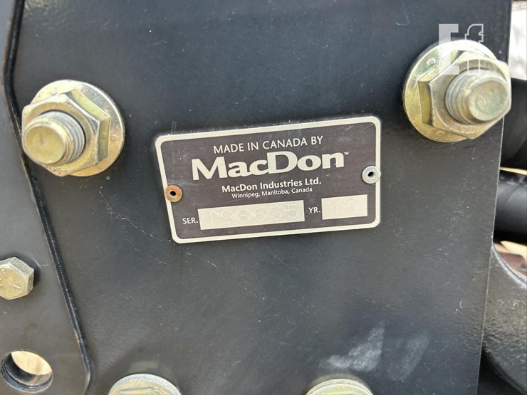 2010-mac-don-a30-d-image-17