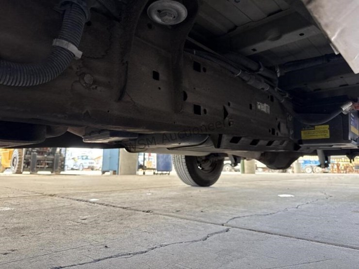2016-chevrolet-express-2500-image-26