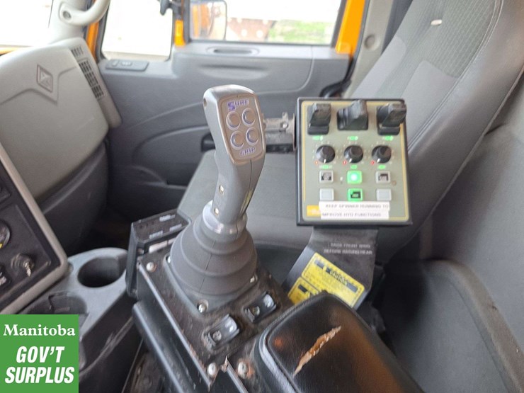 2008-international-workstar-7600-image-26