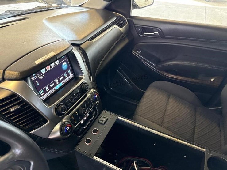 2019-chevrolet-tahoe-image-20