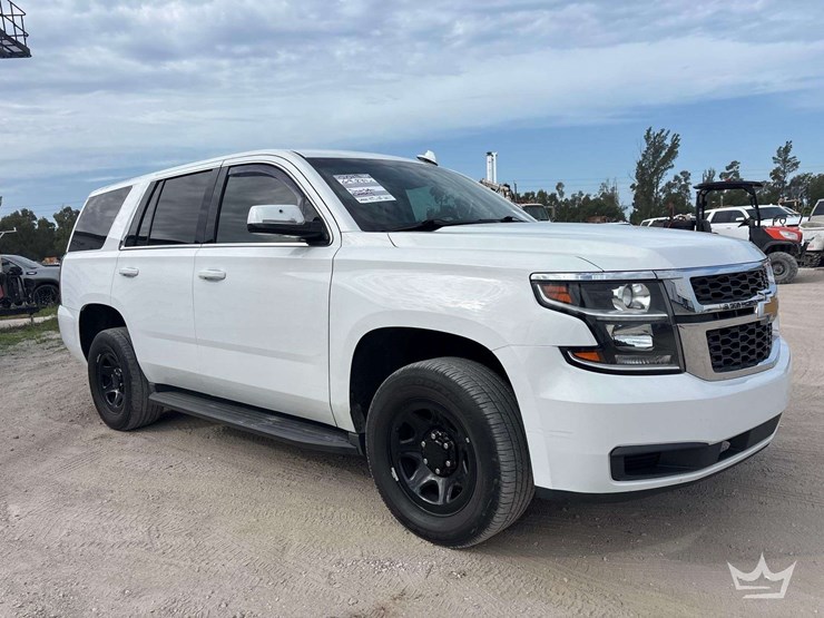 2019-chevrolet-tahoe-image-2
