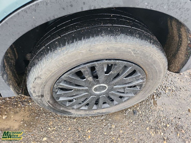 2013-ford-escape-image-11