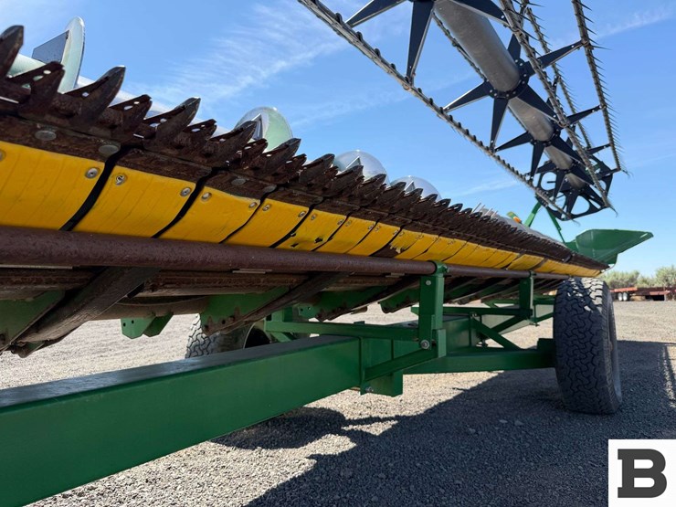 2004-john-deere-630f-image-30