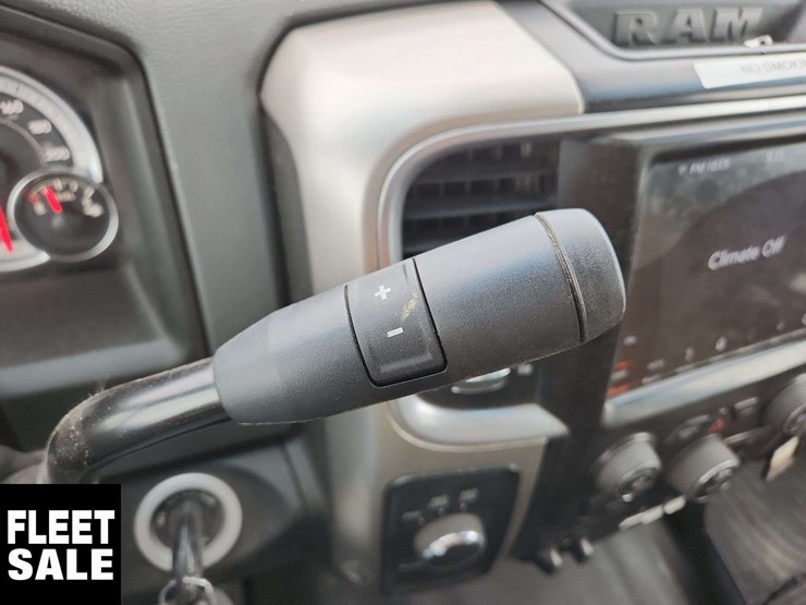 2018-ram-5500-slt-image-36
