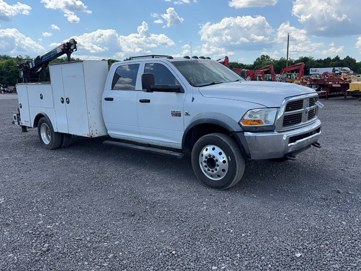 2012-dodge-ram-5500-image-7