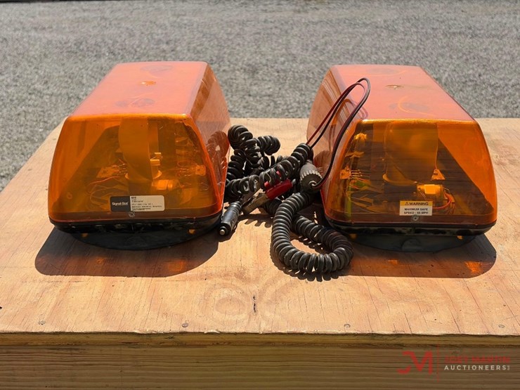 (2)-signal-stat-15"-12-volt-mini-light-bar-image-5