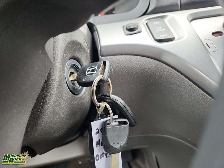 2010-honda-odyssey-image-20
