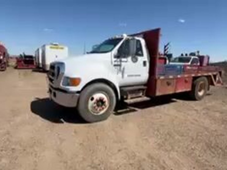 2006-ford-f650-image-1