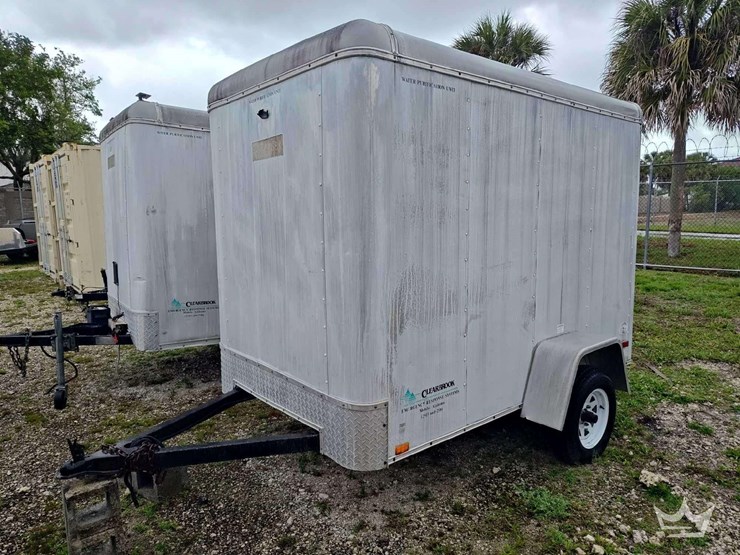 2006-port-city-5ft.-x-8ft.-s/a-enclosed-trailer-image-1