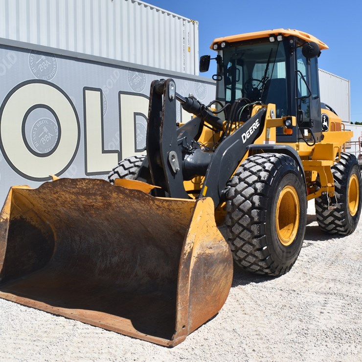 2021 DEERE 524 P-TIER