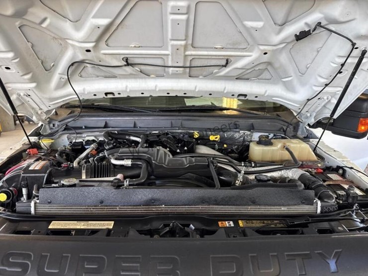 2014-ford-f350-image-15