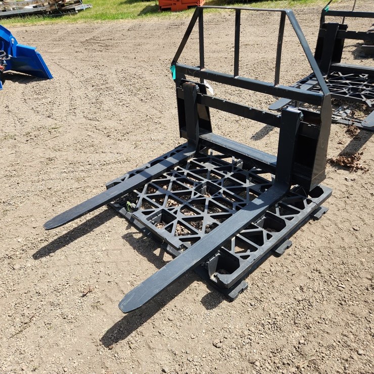 #356 • Skidsteer pallet forks