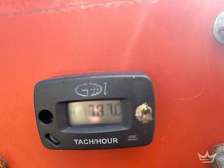 2016-ditch-witch-fm13v-image-8