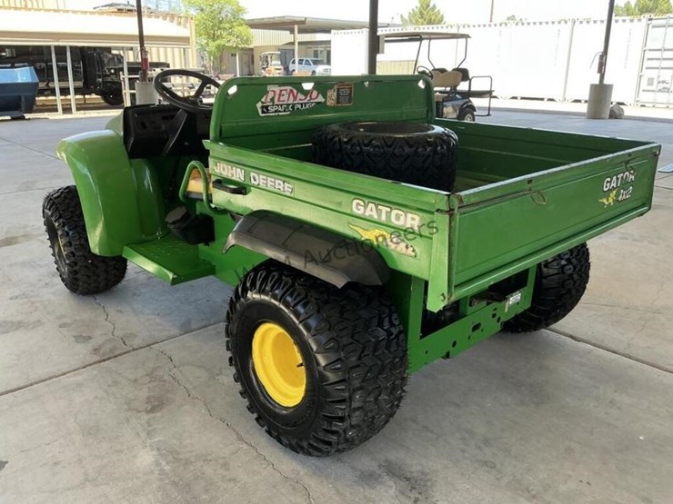 john-deere-gator-image-4