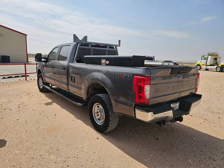 2022-ford-f250-image-3