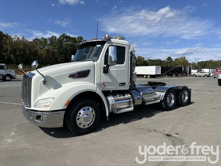 2017-peterbilt-579-image-1