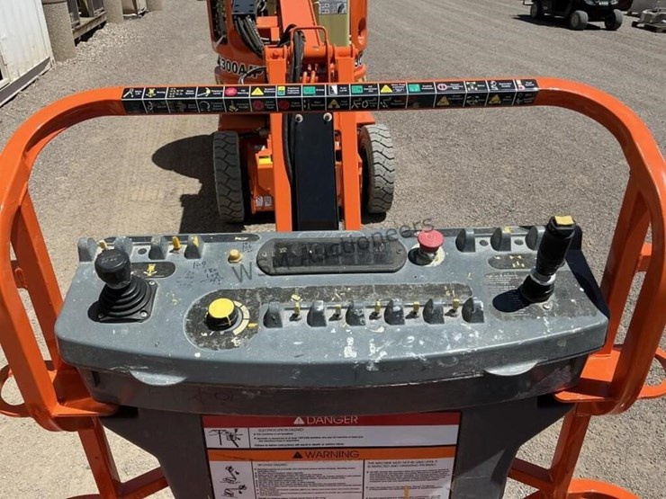 jlg-e300ajp-image-12