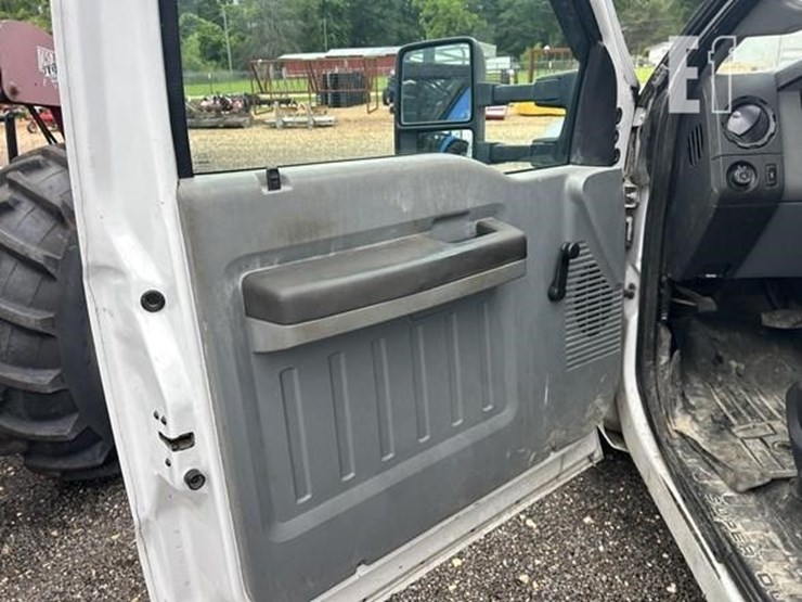 2016-ford-f350-sd-xl-image-9