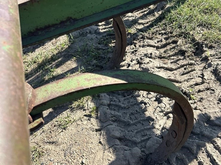 john-deere-4110-image-11