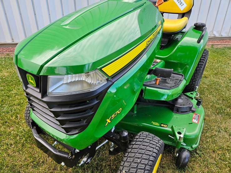john-deere-x570-image-9