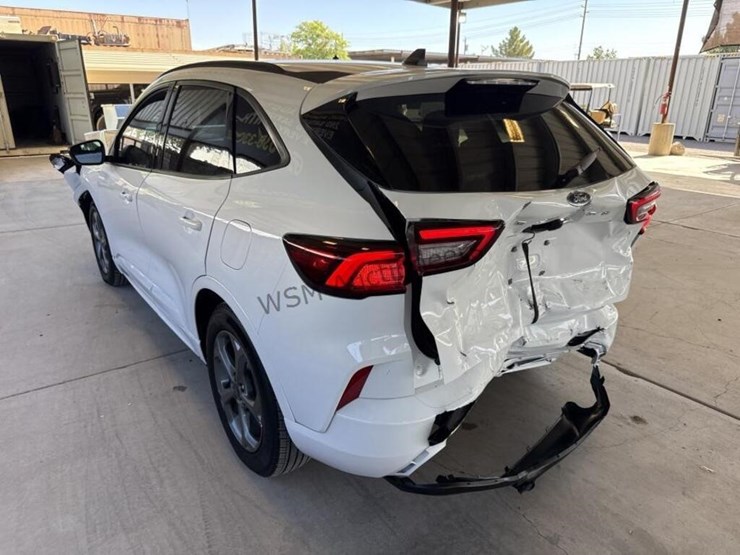 2023-ford-escape-image-6