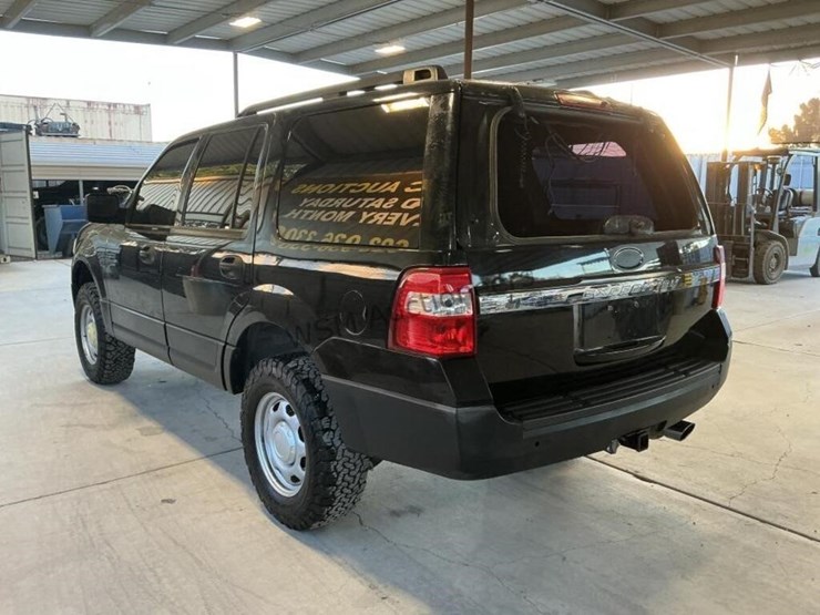 2016-ford-expedition-image-5