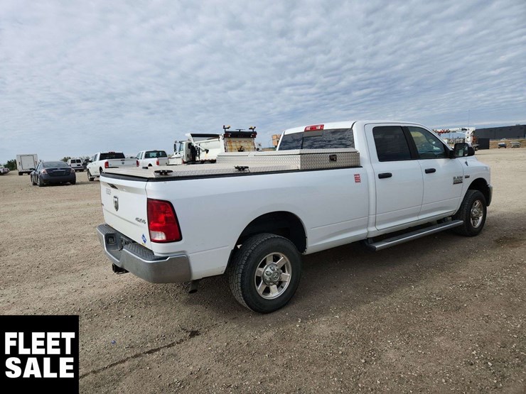 2013-ram-2500-slt-image-4