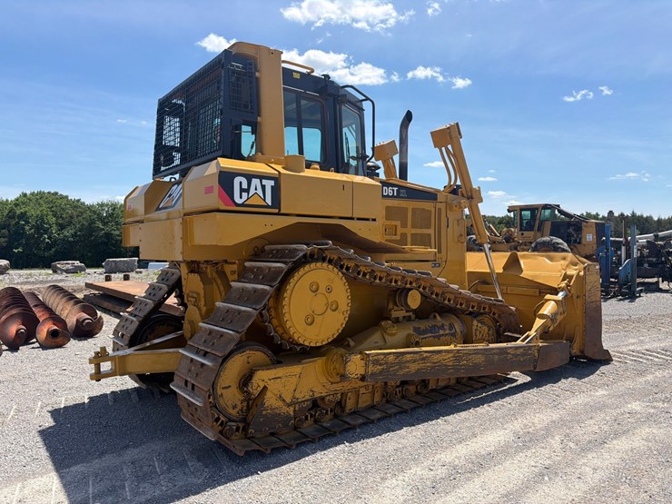 caterpillar-d6t-xl-image-3