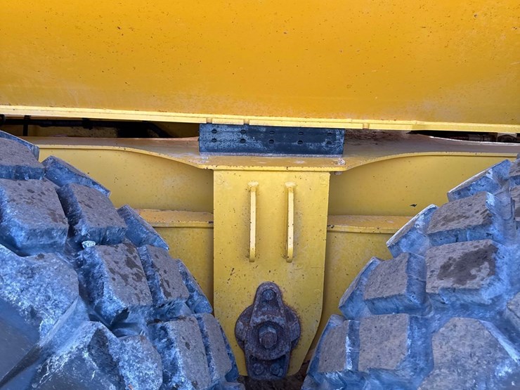 2019-volvo-a25g-image-18