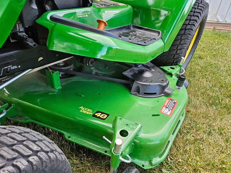john-deere-x570-image-13