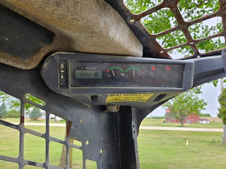 deere-326d-image-33