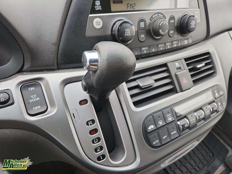 2010-honda-odyssey-image-19