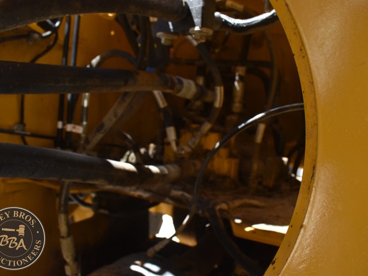 2021-deere-524-p-tier-image-44
