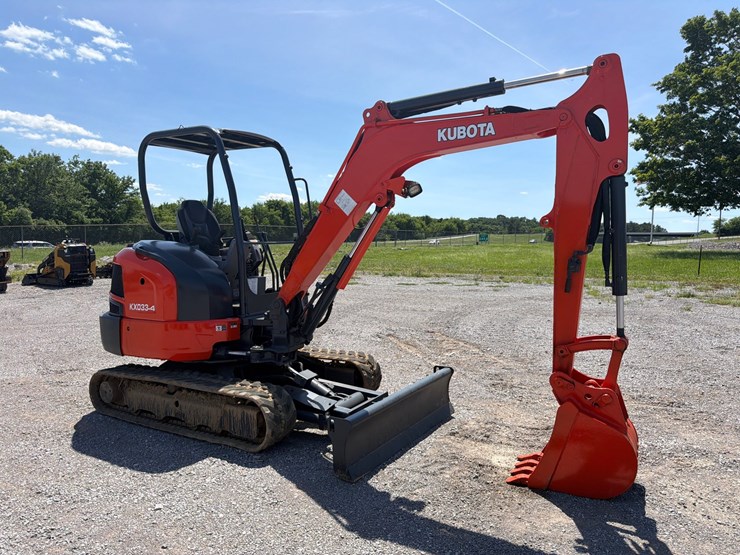 kubota-kx033-4-image-2