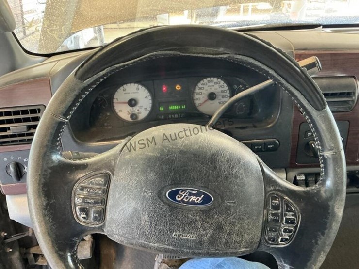 2004-ford-f350-image-17
