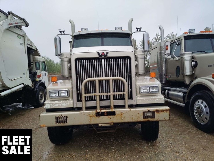 2015-western-star-4900-image-19