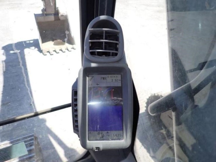 2012-deere-290g-lc-image-10